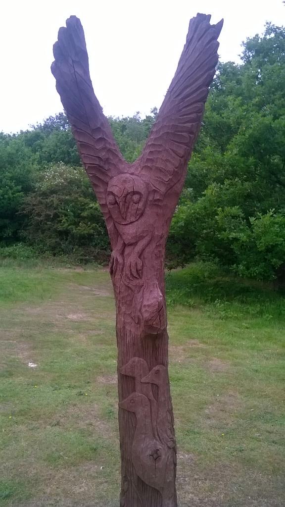 totemic owl (wood henge)